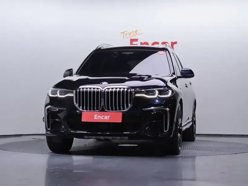 2022 BMW X7 с пробегом 70 218 км