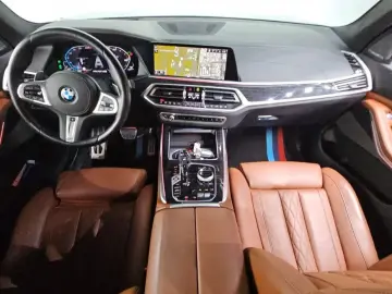 2022 BMW X7 с пробегом 70 218 км