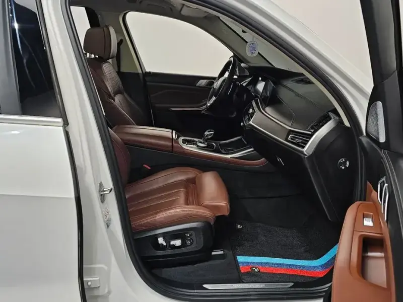 2022 BMW X7 с пробегом 79 235 км