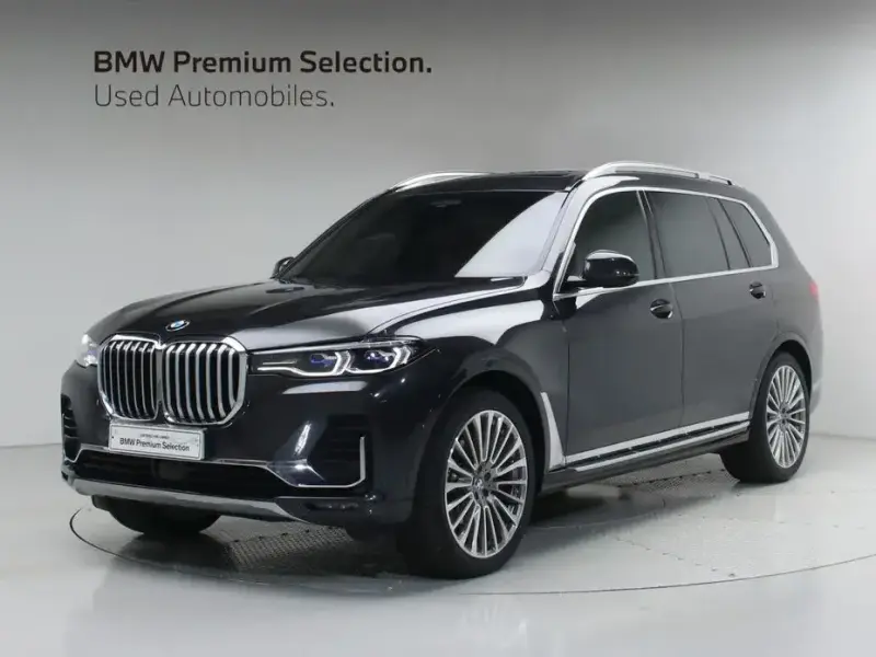 2022 BMW X7 с пробегом 57 933 км