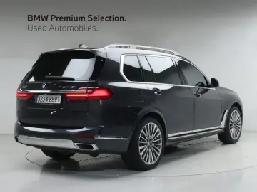 2022 BMW X7 с пробегом 57 933 км