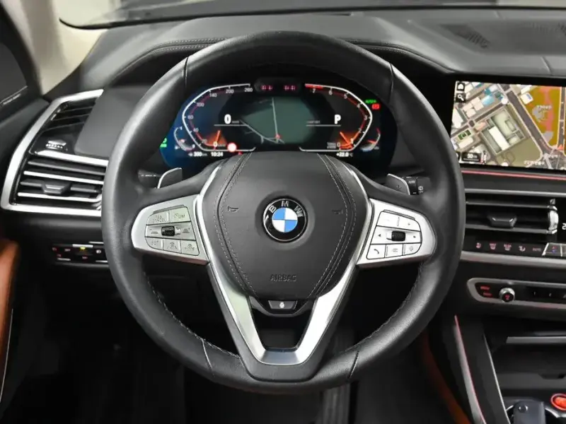 2022 BMW X7 с пробегом 57 933 км