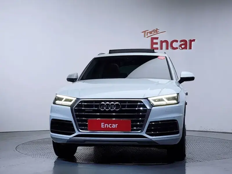 2020 Audi Q5 с пробегом 77 956 км