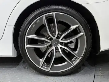 2021 Mercedes-Benz CLS с пробегом 61 628 км