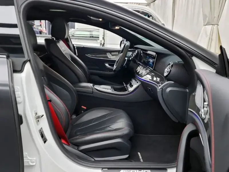 2023 Mercedes-Benz CLS с пробегом 48 967 км