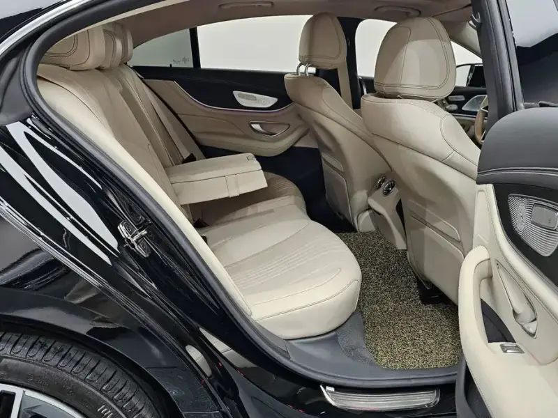 2023 Mercedes-Benz CLS с пробегом 28 930 км