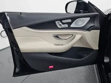 2023 Mercedes-Benz CLS с пробегом 28 930 км