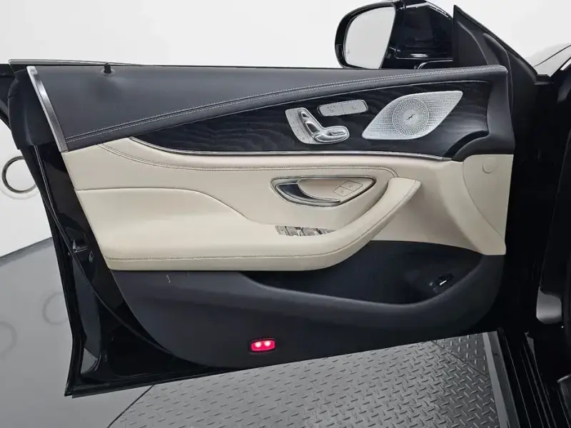 2023 Mercedes-Benz CLS с пробегом 28 930 км