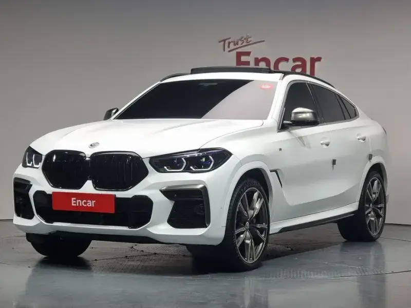 2022 BMW X6 с пробегом 61 767 км