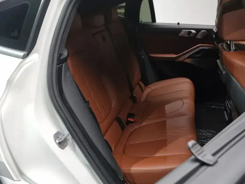 2022 BMW X6 с пробегом 61 767 км