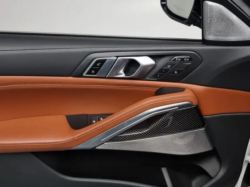 2022 BMW X6 с пробегом 61 767 км
