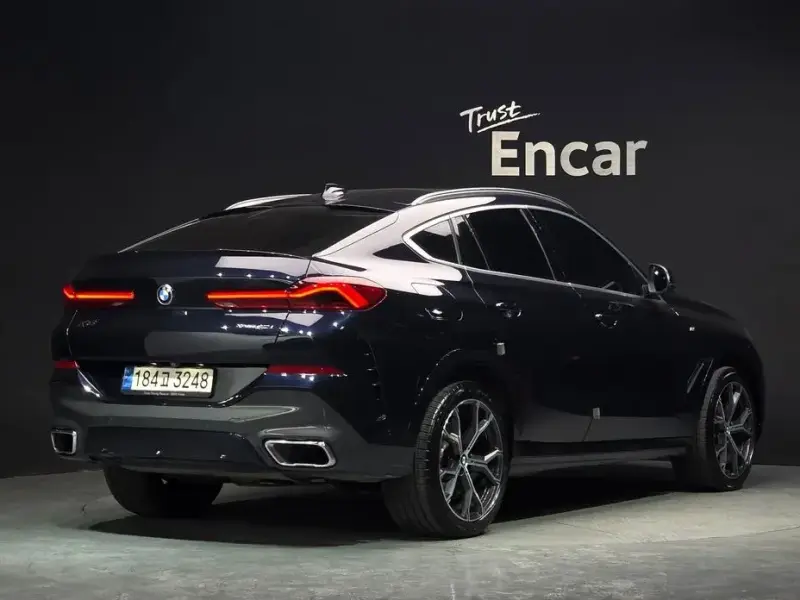 2022 BMW X6 с пробегом 71 074 км