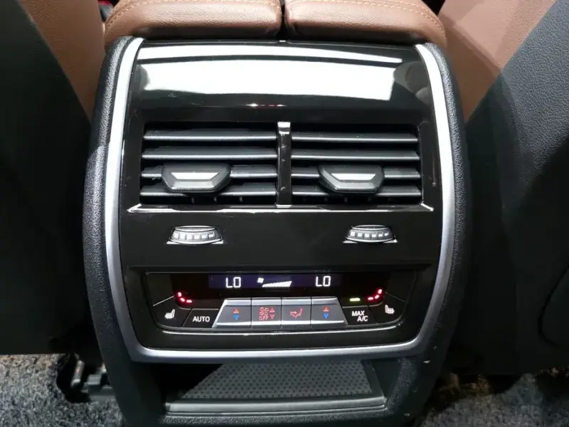 2022 BMW X6 с пробегом 71 074 км