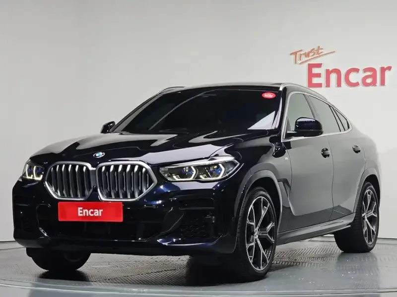 2022 BMW X6 с пробегом 100 422 км