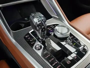 2022 BMW X6 с пробегом 100 422 км