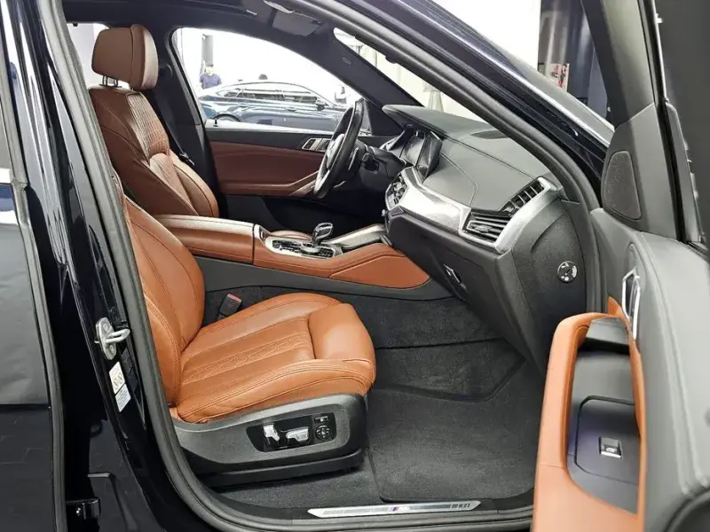 2022 BMW X6 с пробегом 100 422 км