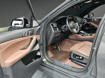 2022 BMW X6 с пробегом 103 560 км