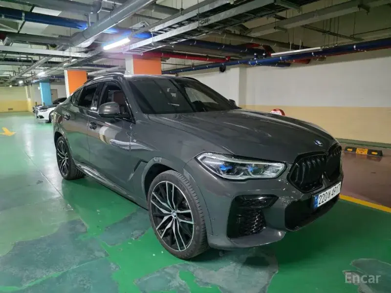 2022 BMW X6 с пробегом 54 802 км