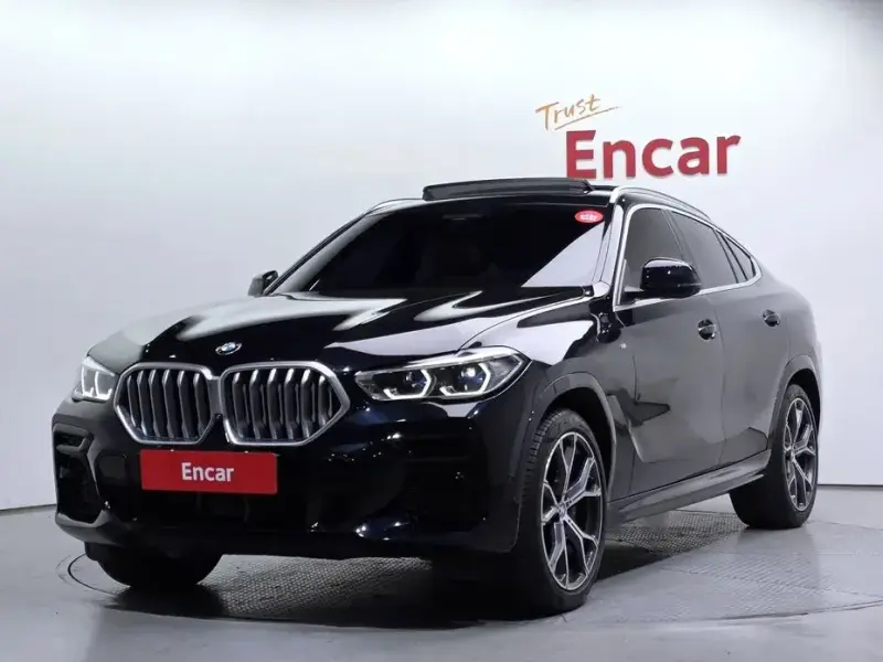 2022 BMW X6 с пробегом 32 763 км