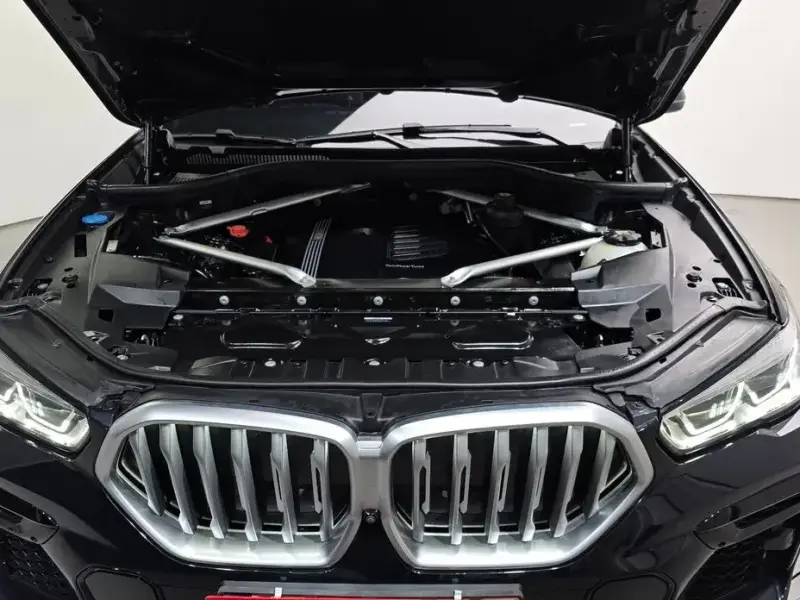 2022 BMW X6 с пробегом 32 763 км