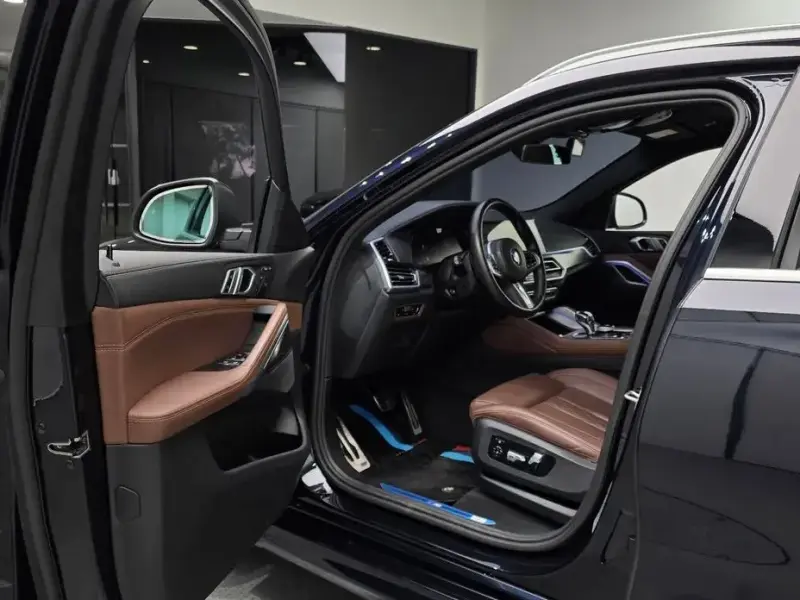 2022 BMW X6 с пробегом 32 763 км