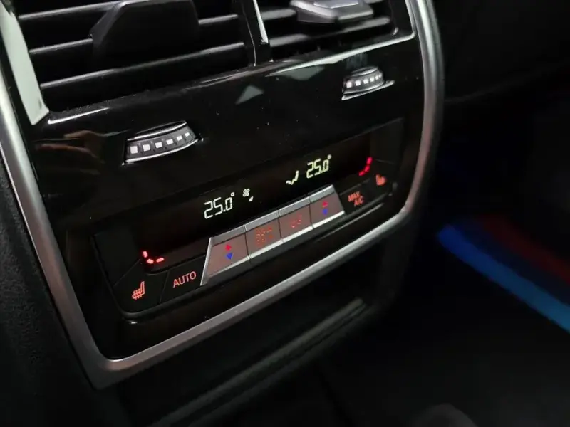 2022 BMW X6 с пробегом 32 763 км