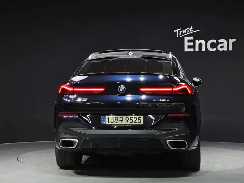 2022 BMW X6 с пробегом 71 051 км
