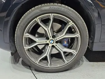2022 BMW X6 с пробегом 71 051 км