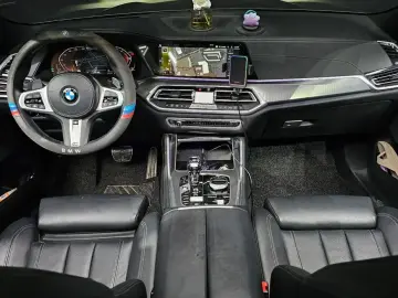 2022 BMW X6 с пробегом 71 051 км