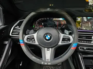 2022 BMW X6 с пробегом 71 051 км