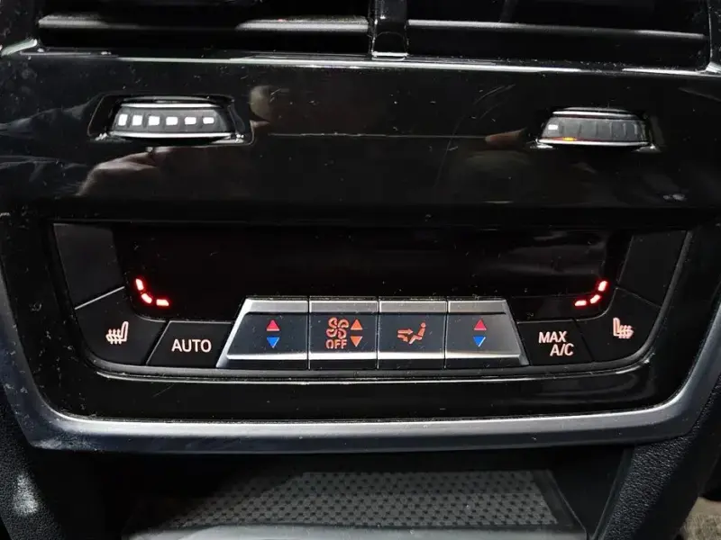 2022 BMW X6 с пробегом 71 051 км