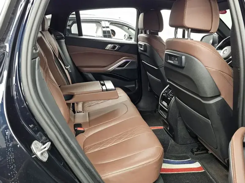 2022 BMW X6 с пробегом 76 476 км