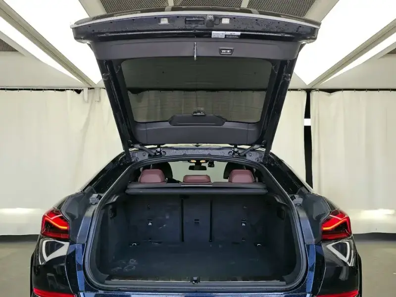 2022 BMW X6 с пробегом 76 476 км
