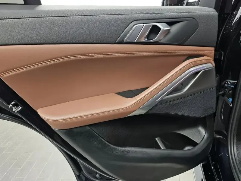 2022 BMW X6 с пробегом 76 476 км