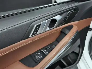 2022 BMW X6 с пробегом 30 214 км