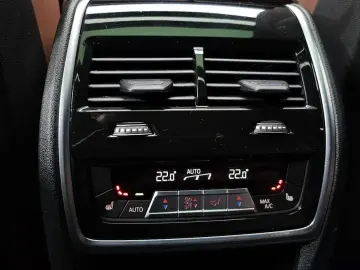 2022 BMW X6 с пробегом 30 214 км