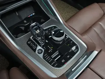 2022 BMW X6 с пробегом 51 993 км