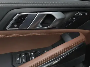 2022 BMW X6 с пробегом 51 993 км