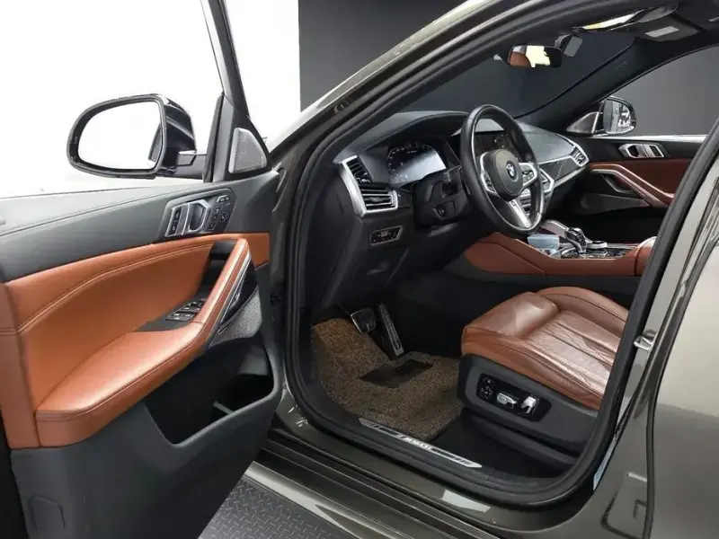 2022 BMW X6 с пробегом 112 928 км