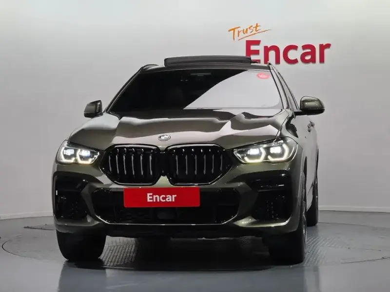 2022 BMW X6 с пробегом 57 940 км