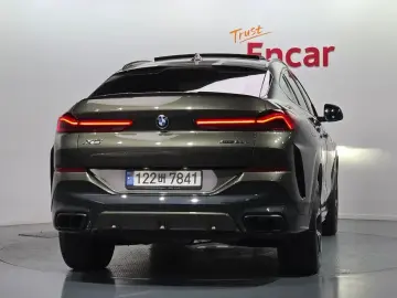 2022 BMW X6 с пробегом 57 940 км