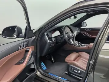 2022 BMW X6 с пробегом 57 940 км