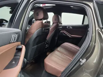 2022 BMW X6 с пробегом 57 940 км