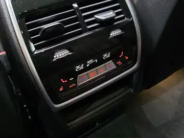 2022 BMW X6 с пробегом 57 940 км