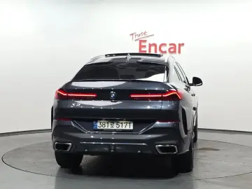 2022 BMW X6 с пробегом 44 118 км