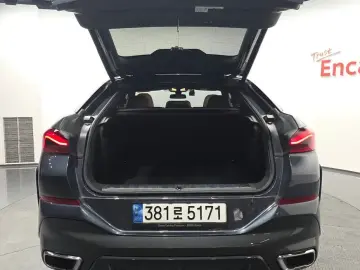 2022 BMW X6 с пробегом 44 118 км