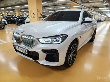 2022 BMW X6 с пробегом 54 000 км