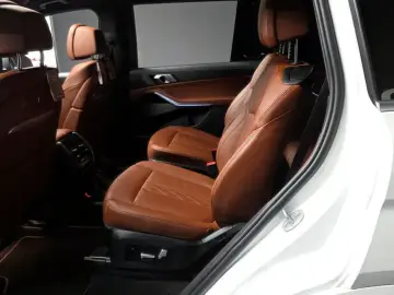 2024 BMW X7 с пробегом 38 708 км