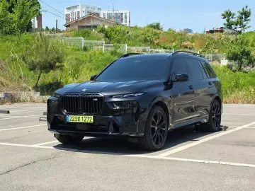 2025 BMW X7 с пробегом 27 665 км