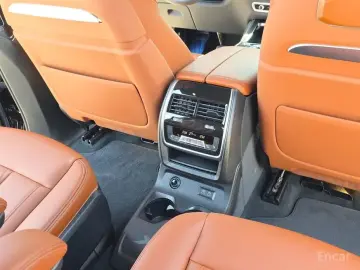 2025 BMW X7 с пробегом 27 665 км
